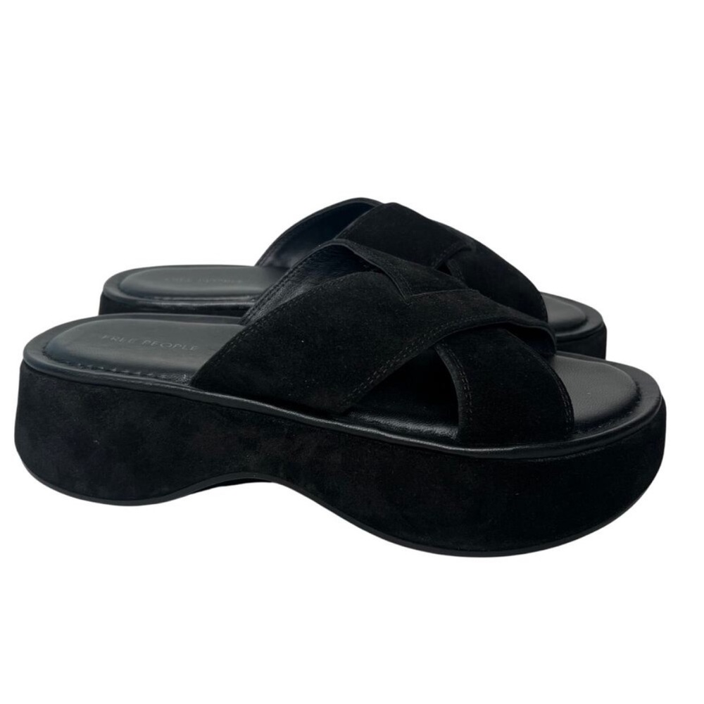 Free People NEW Black Suede Leather Asbury
Flatform Sandal Slides Size 7